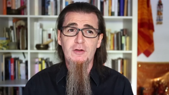 YOKO ONO REINA DEL HAMPARTE. EL ARTE DE NO TENER TALENTO