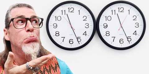 Thumbnail for ¿ESTO ES ARTE? Crítica RAZONADA al arte conceptual de Félix González Torres. 2 relojes y caramelos