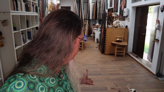 ANCIANA ROBA OBRA DE ARTE + PERFORMANCE DE MI PERRA