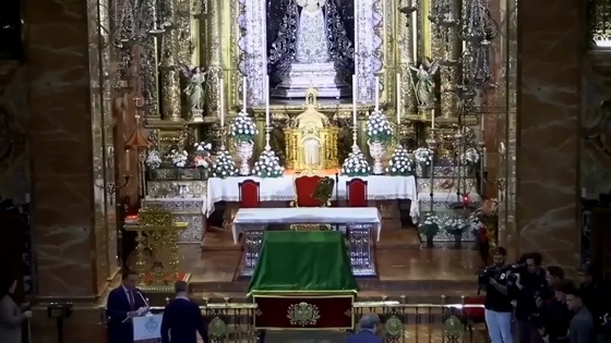 CRÍTICA al CARTEL de SEMANA SANTA de SEVILLA de la MACARENA 2025 de LUIS GORDILLO