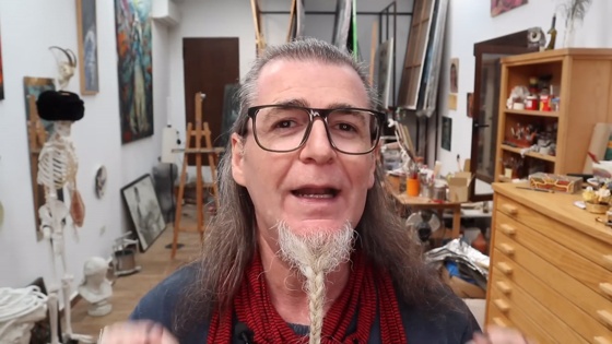 ¿ARTE, BROMA o INVERSIÓN? Urinario de oro se vende por 12.1 Millones de dólares. Maurizio Cattelan